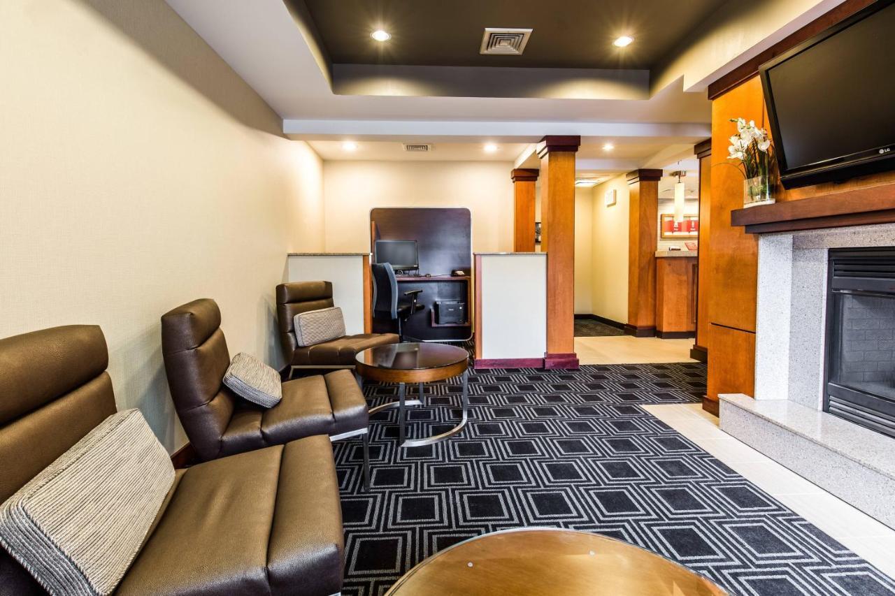 Towneplace Suites By Marriott Gilford Esterno foto