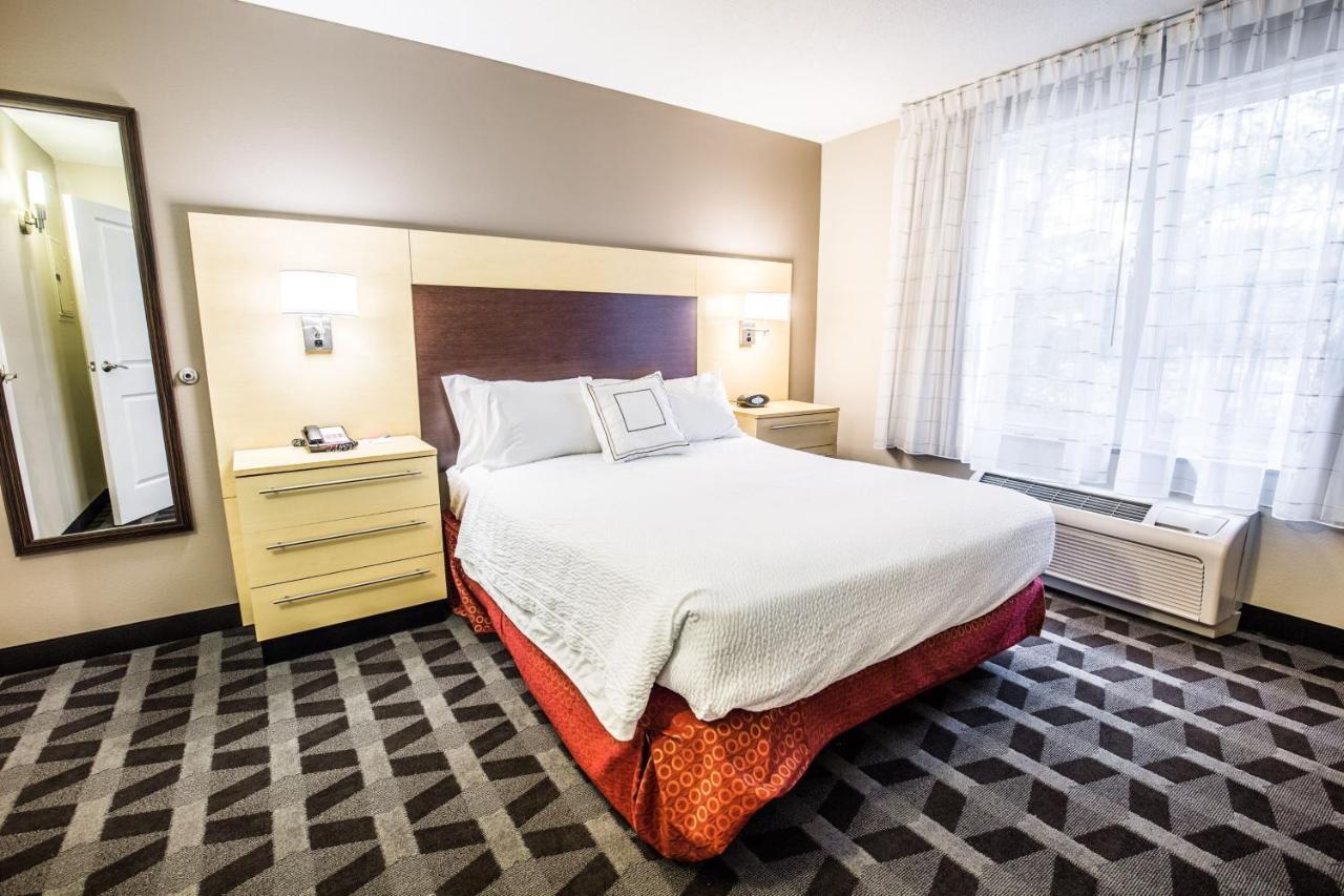 Towneplace Suites By Marriott Gilford Esterno foto