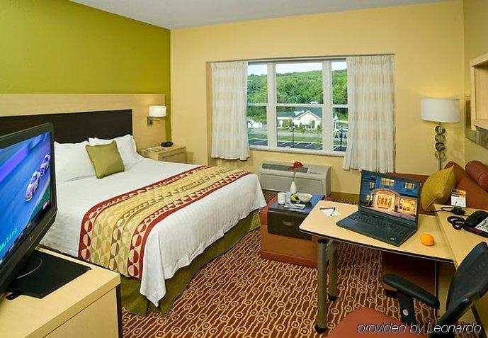 Towneplace Suites By Marriott Gilford Camera foto