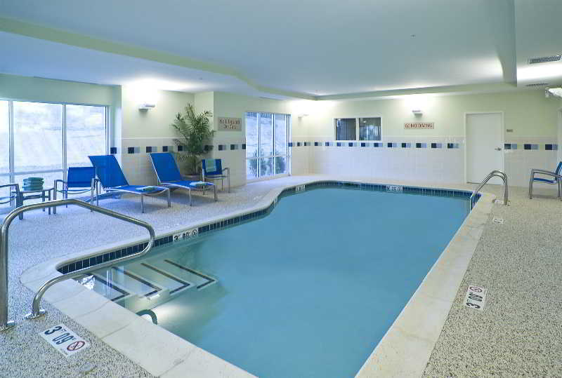 Towneplace Suites By Marriott Gilford Esterno foto