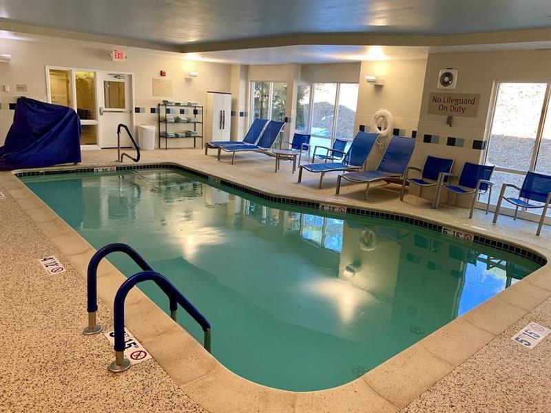 Towneplace Suites By Marriott Gilford Esterno foto